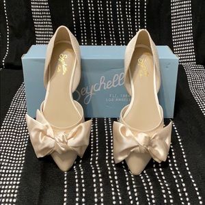 NEW! Seychelles Ivory Satin Flats with Bow